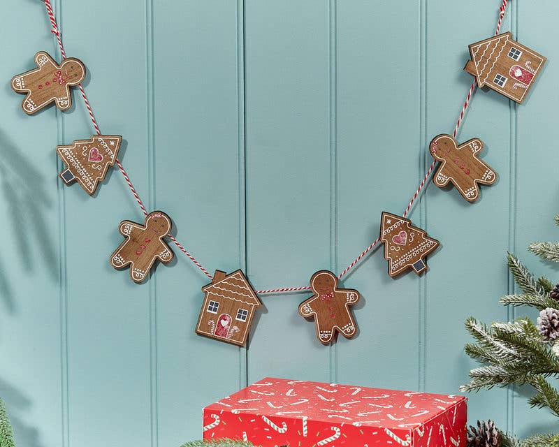 Special gingerbread wooden garland